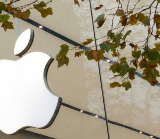 Apple’s VP services Stern to depart – Insider