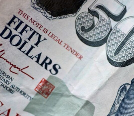 Fixed deposit rates inch up above 4% as Singapore banks continue to woo savers