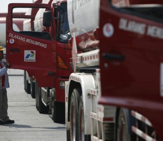 Indonesia’s 2022 oil lifting below target, but investment rising