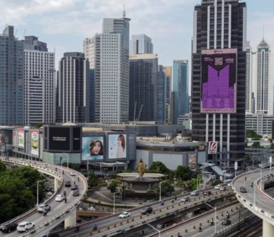 Philippine Dec inflation at 14-year high as food prices jump