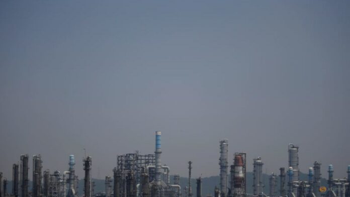 South Korea Dec factory activity weakens on demand slump, trucker strike - PMI