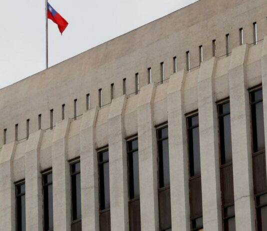 Taiwan central bank debated larger rate hike, minutes show