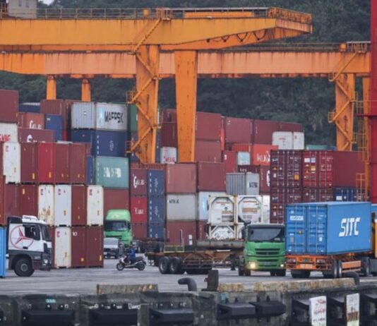 Taiwan exports fall for 4th month in December, decline seen extending into first quarter