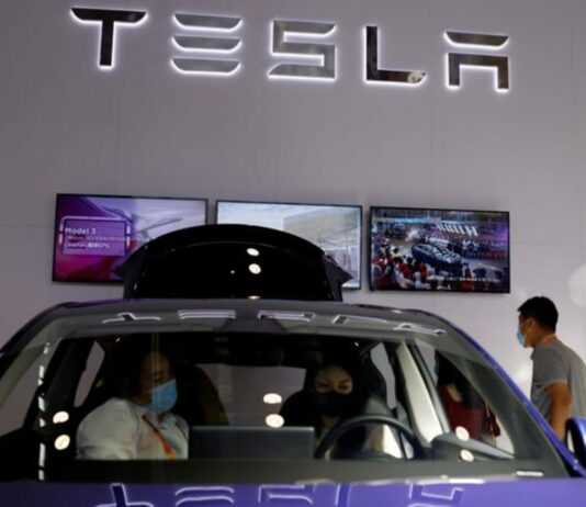 Tesla delivery time is longer on some China models after discounts