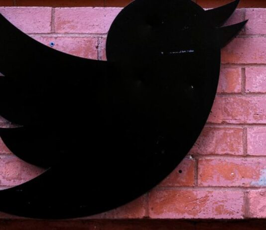 Twitter’s laid-off workers asked to drop lawsuit over severance, judge rules