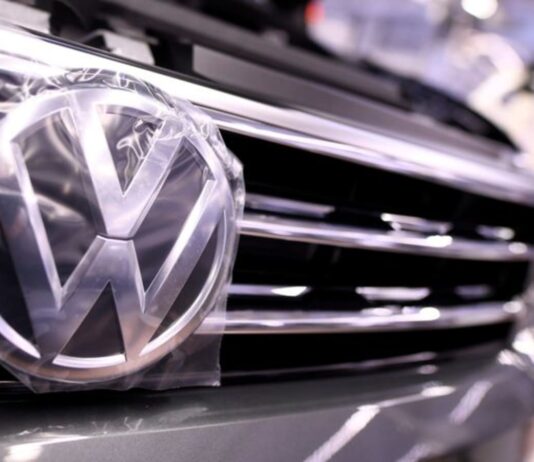 VW China head sees China’s overall car sales rising 5% in 2023