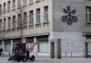 UBS offers retention packages to Credit Suisse Asia wealth bankers -sources