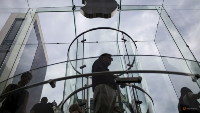 Apple agrees to settle lawsuit over iTunes gift card scam