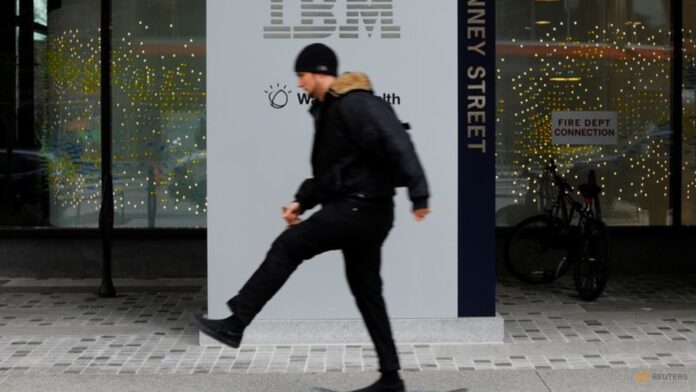 IBM forecasts annual revenue growth above estimates on AI adoption rush