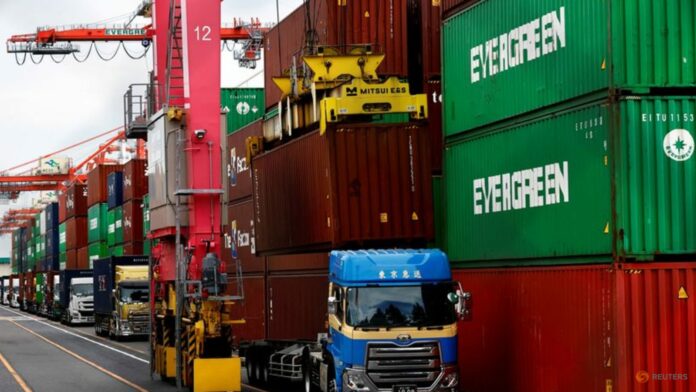 Japan sustains current account surplus for full year