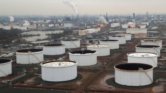 Oil prices pick up on prospect of US replenishing strategic reserve