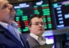 Dollar falls vs. yen, global stock index up with focus on rate cuts