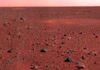 Scientists propose warming up Mars by using heat-trapping ‘glitter’