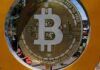 Bitcoin drops to 11-day low amid tech selloff