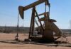 Oil extends gains on strong US demand hopes, Russia supply concerns