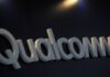 Qualcomm shares fall as licensing business forecasts disappoints