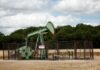 Oil firms as market weighs Iran sanctions and talks over Russia-Ukraine ceasefire