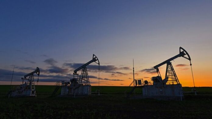 Oil steady as investors weigh trade optimism against potential Venezuelan supply increase