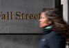 US stocks fall as Trump ramps up tariff threats