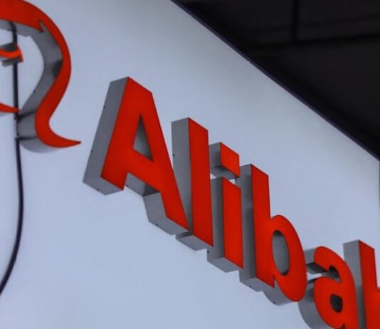 Alibaba launches AI chatbot service in renewed consumer push