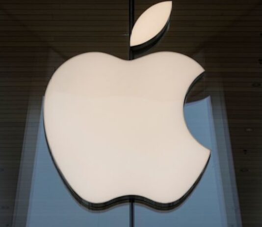 Apple begins shipping AI servers from Houston factory