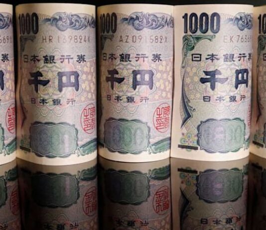 Japan’s new economy minister says weak yen has benefits to growth