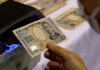 Yen, euro head for worst weekly loss in a year