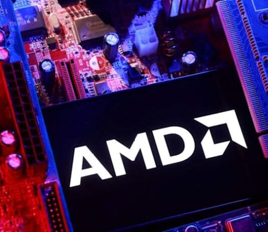 AMD forecasts fourth-quarter revenue above estimates