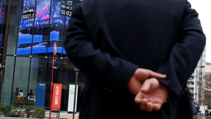 Asian stocks extend global rally as data boost rate cut hopes