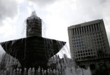 Bank of Korea board members cautious about rate cuts, minutes show