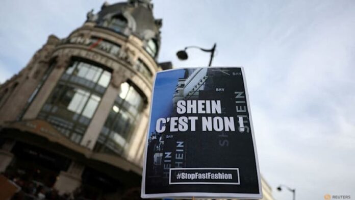 EU says digital platforms in EU should not allow porn or weapons