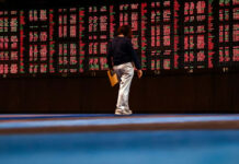 Foreigners turn net buyers of Asian bonds in October on improved growth outlook