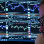 Investors snap nine-week buying streak in global equity funds