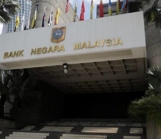 Malaysia’s central bank holds key rate at 2.75%, as expected