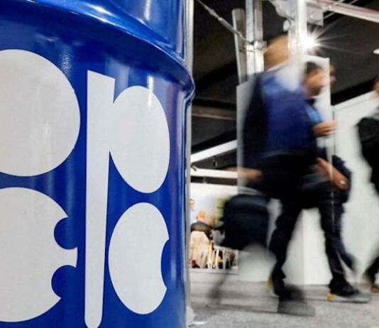 Oil prices steady despite OPEC+ plans to pause output increases