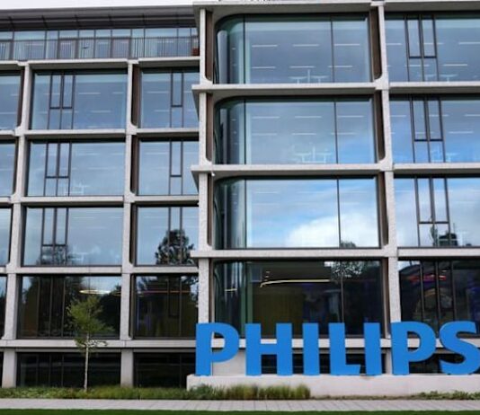 Philips reports 3% rise in quarterly sales