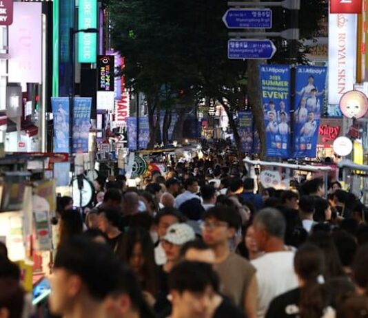South Korea inflation tops forecast, bolstering case for rates pause