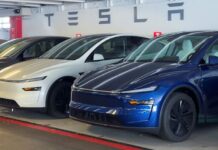 Tesla working to integrate Apple CarPlay in its EVs, Bloomberg News reports