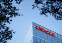 Analysis:Oracle’s stumble hits AI trade, but many remain bullish