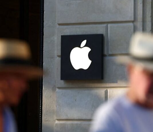 App developers urge EU action on Apple fee practices