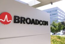 Broadcom forecasts upbeat quarterly revenue on AI chip demand