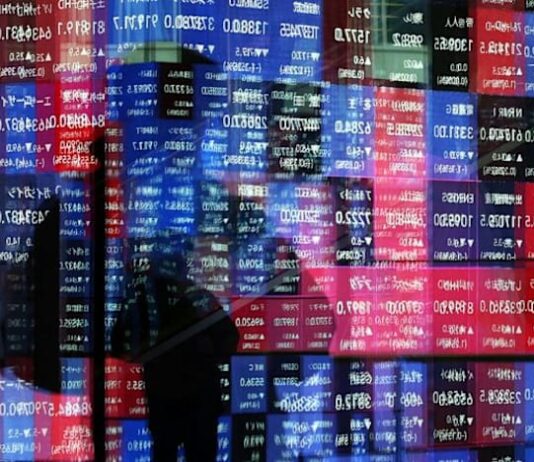 Europe tips lower, yen friendless as bonds buckle