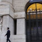 European stocks fall, yen boosted by Japan rate hike bets