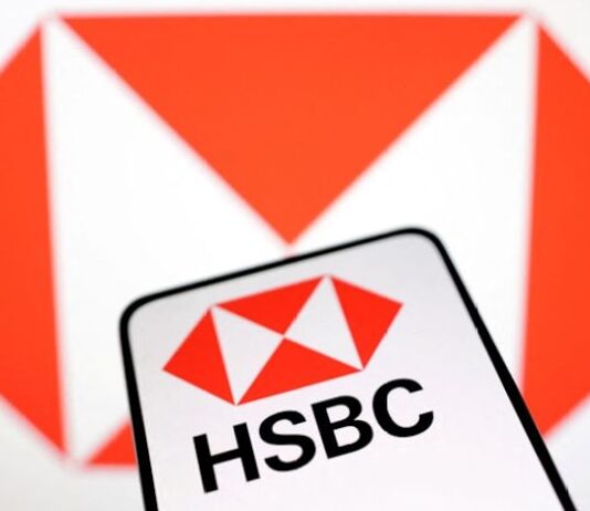 HSBC to pay about $300 million to settle French tax probe, Bloomberg reports