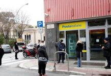 Italy sells digital payment unit PagoPA to Poste, state mint for up to 500 million euros
