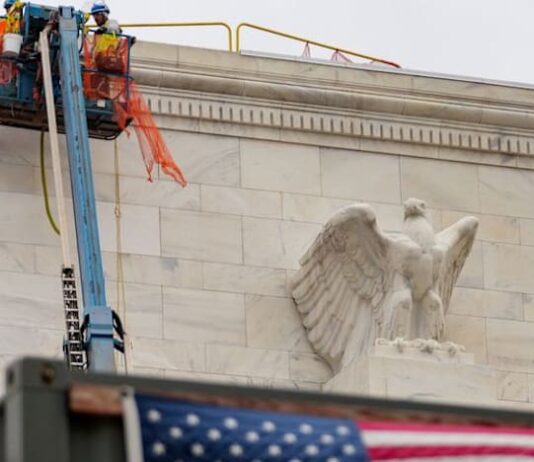 Nomura joins global brokerages in forecasting Fed rate cut this week