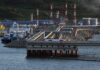 Oil flat as Russia-Ukraine peace hopes fade, Yemen tensions rise