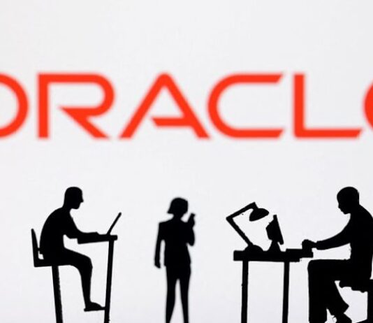 Oracle says Michigan data center project talks on track without Blue Owl