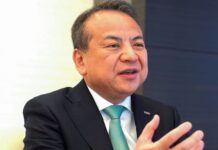 SMFG to boost 10-year JGB holdings if yields rise and stabilise, CEO says