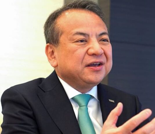 SMFG to boost 10-year JGB holdings if yields rise and stabilise, CEO says